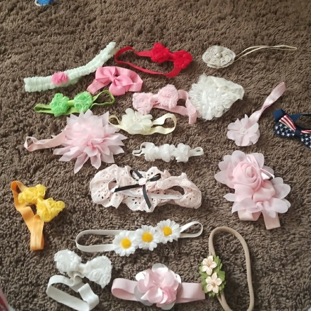 Lot of 19 baby girl headbands